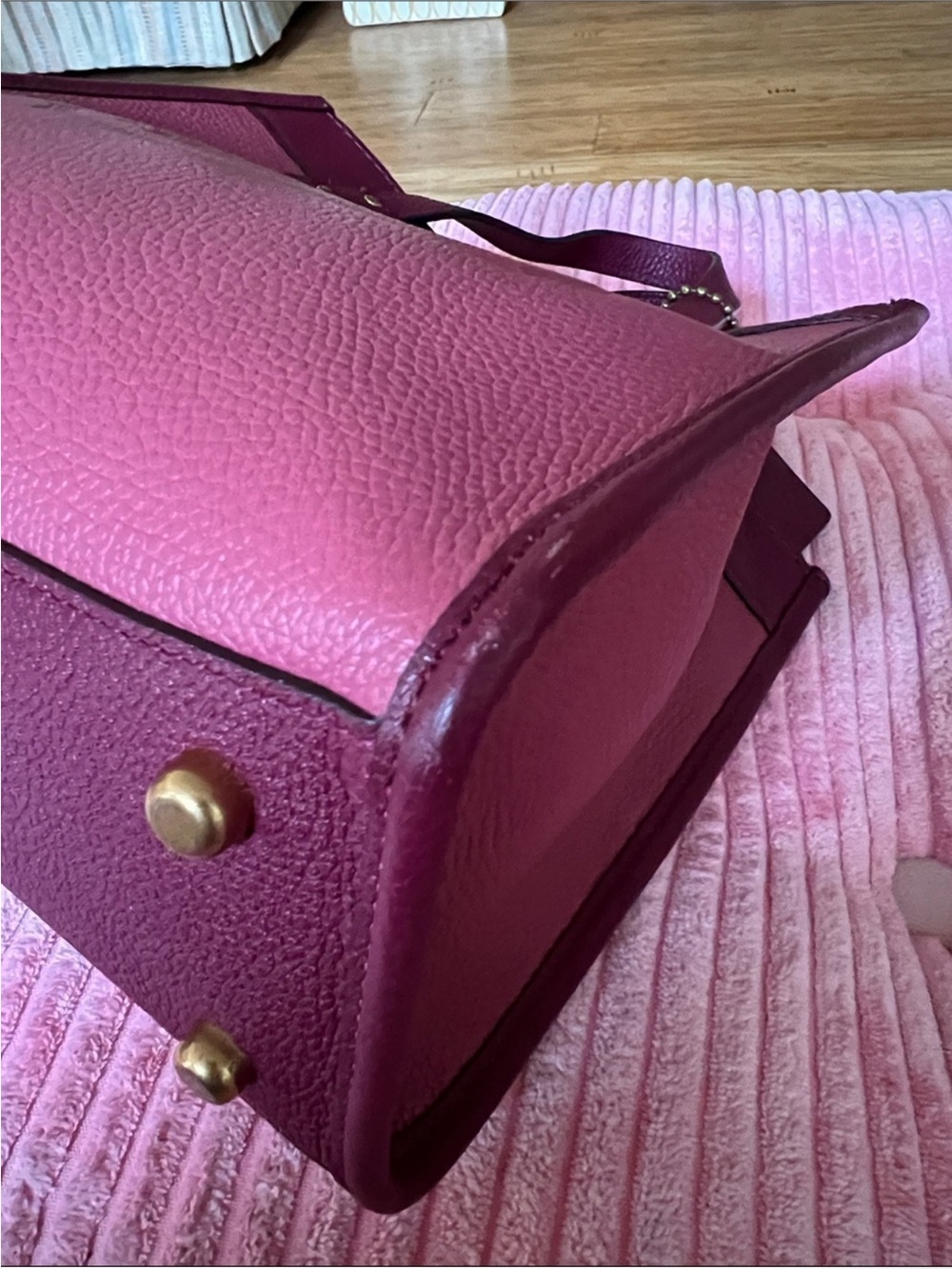 Coach Field tote 22 EUC. - Picture 9 of 14